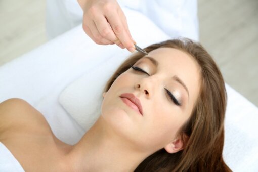 Lash Tinting